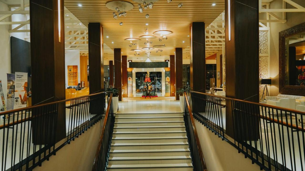 Banjarbaru 班甲玛辛诺富特机场酒店 外观 照片